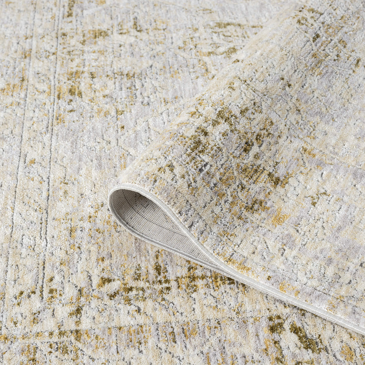 Adelia Premium Rug