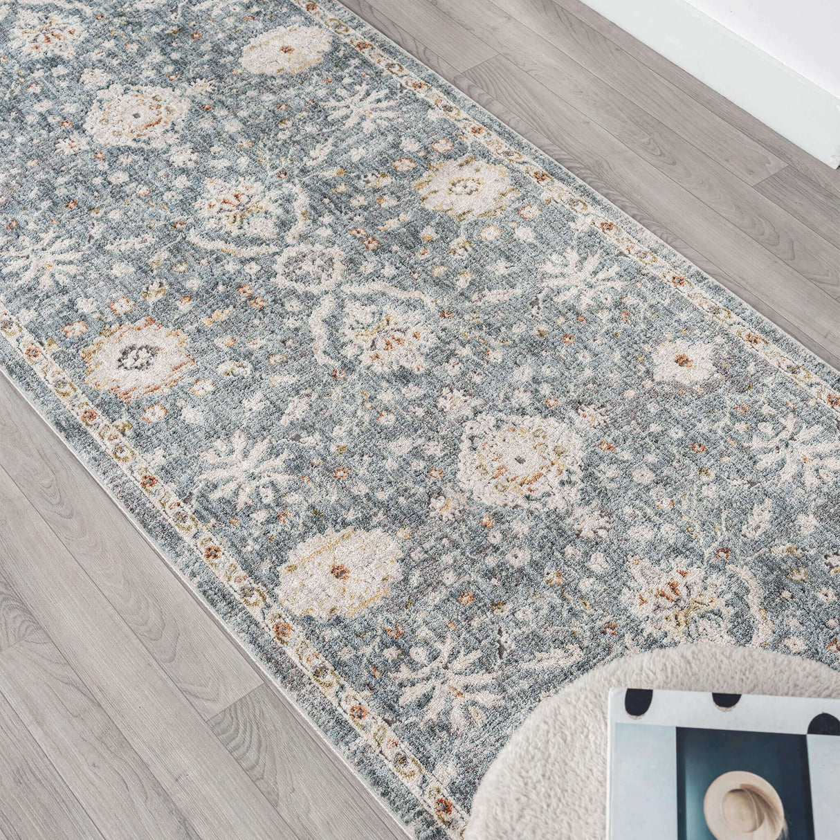 Adelia Premium Runner