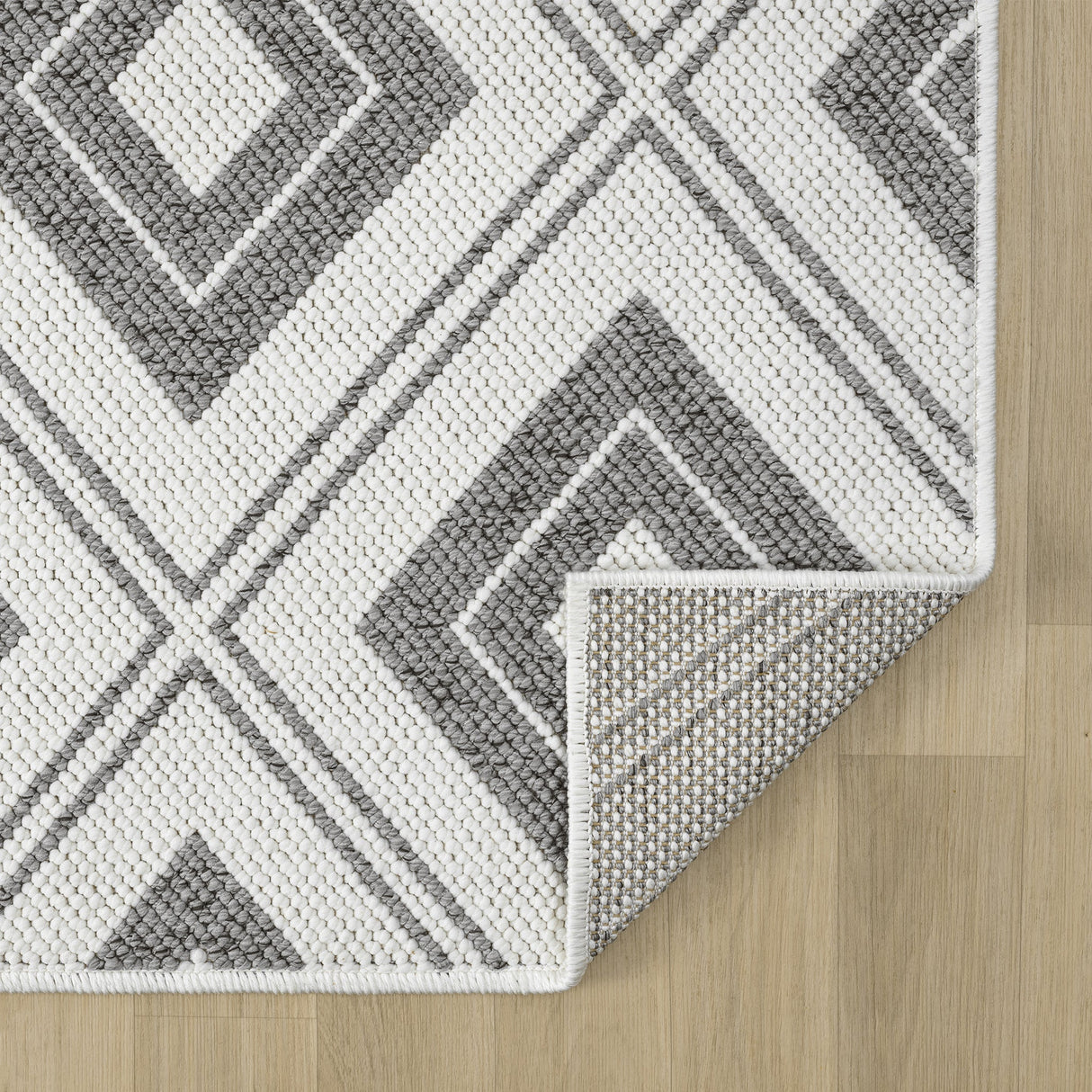 Salvino Premium Rug