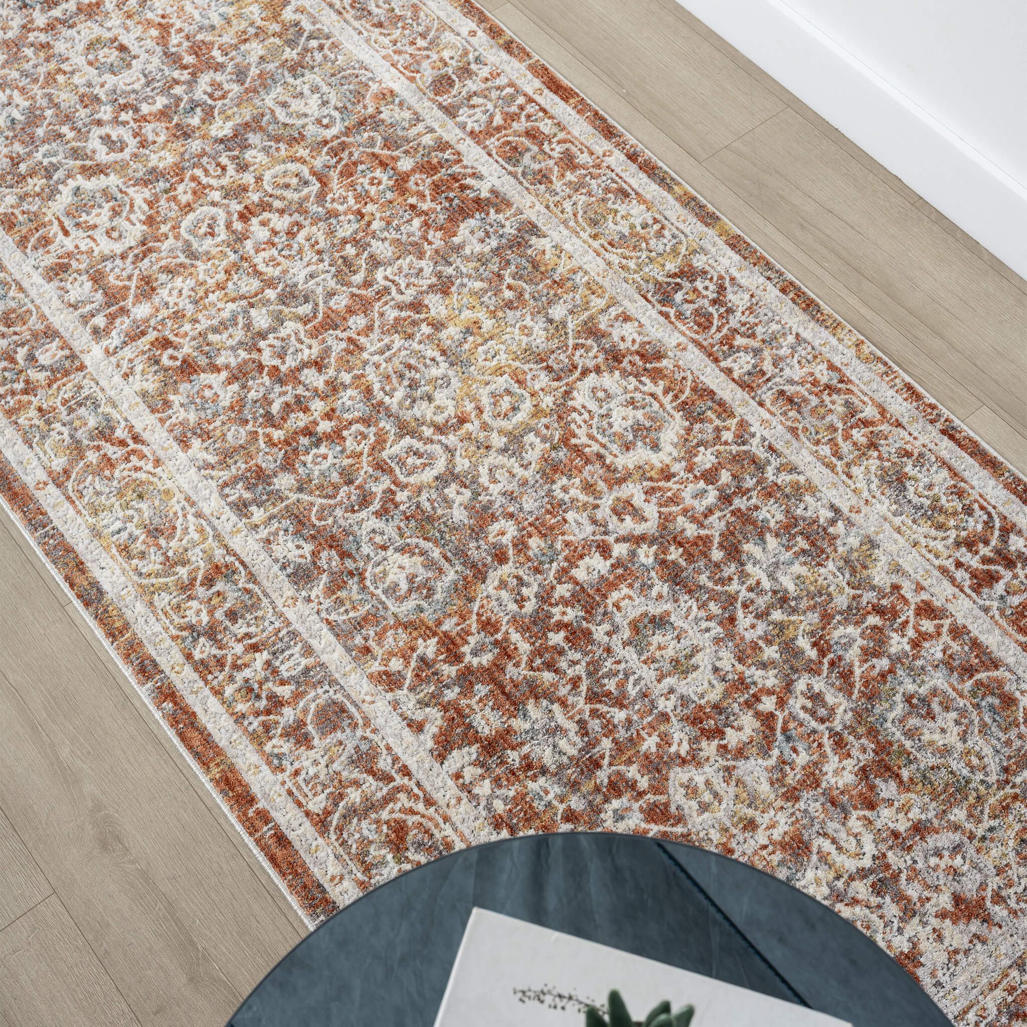 Adelia Premium Runner