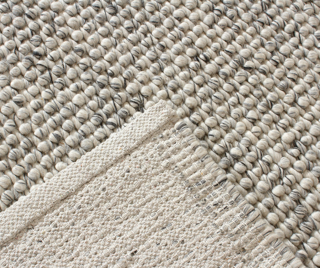 Aura Hand Woven Loop Pile Wool Rug Serene Ivory/Grey