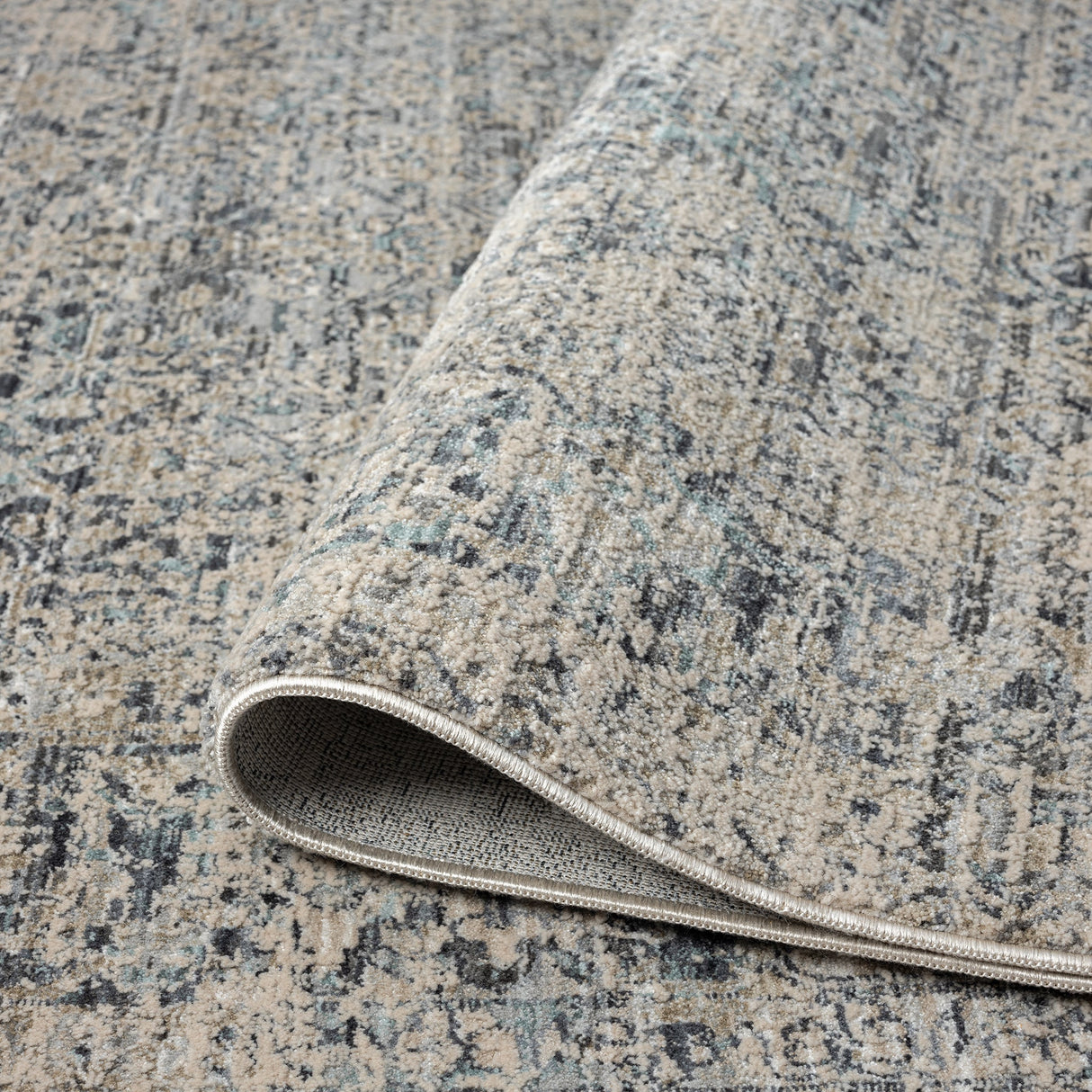Aubre Contemporary Runner