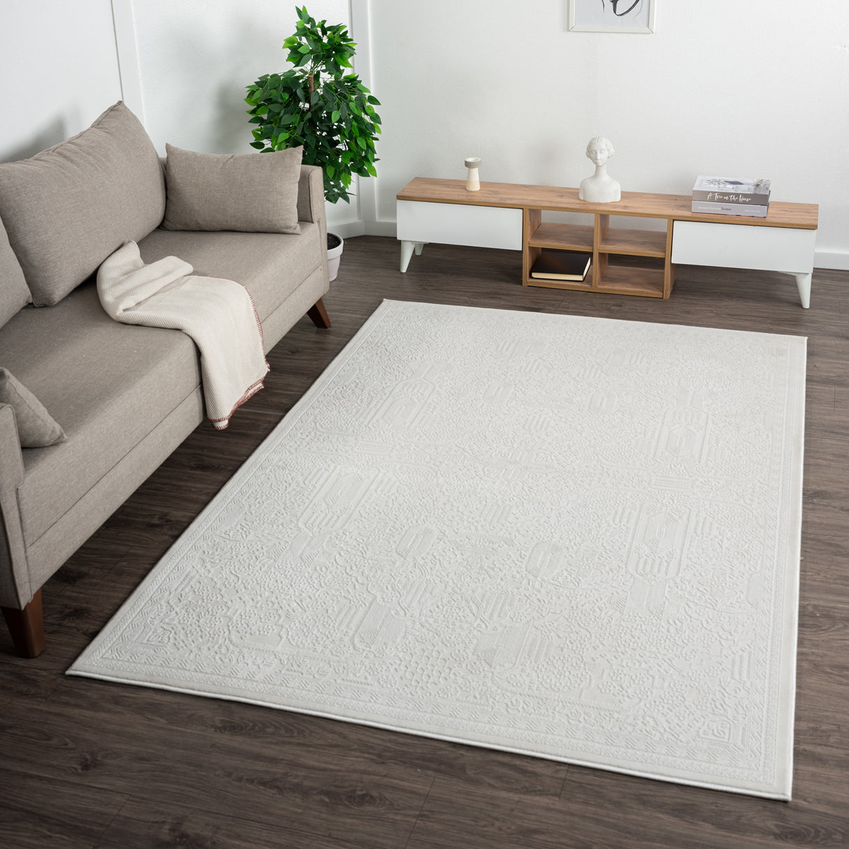 Grande Jacquard Rug Ivory