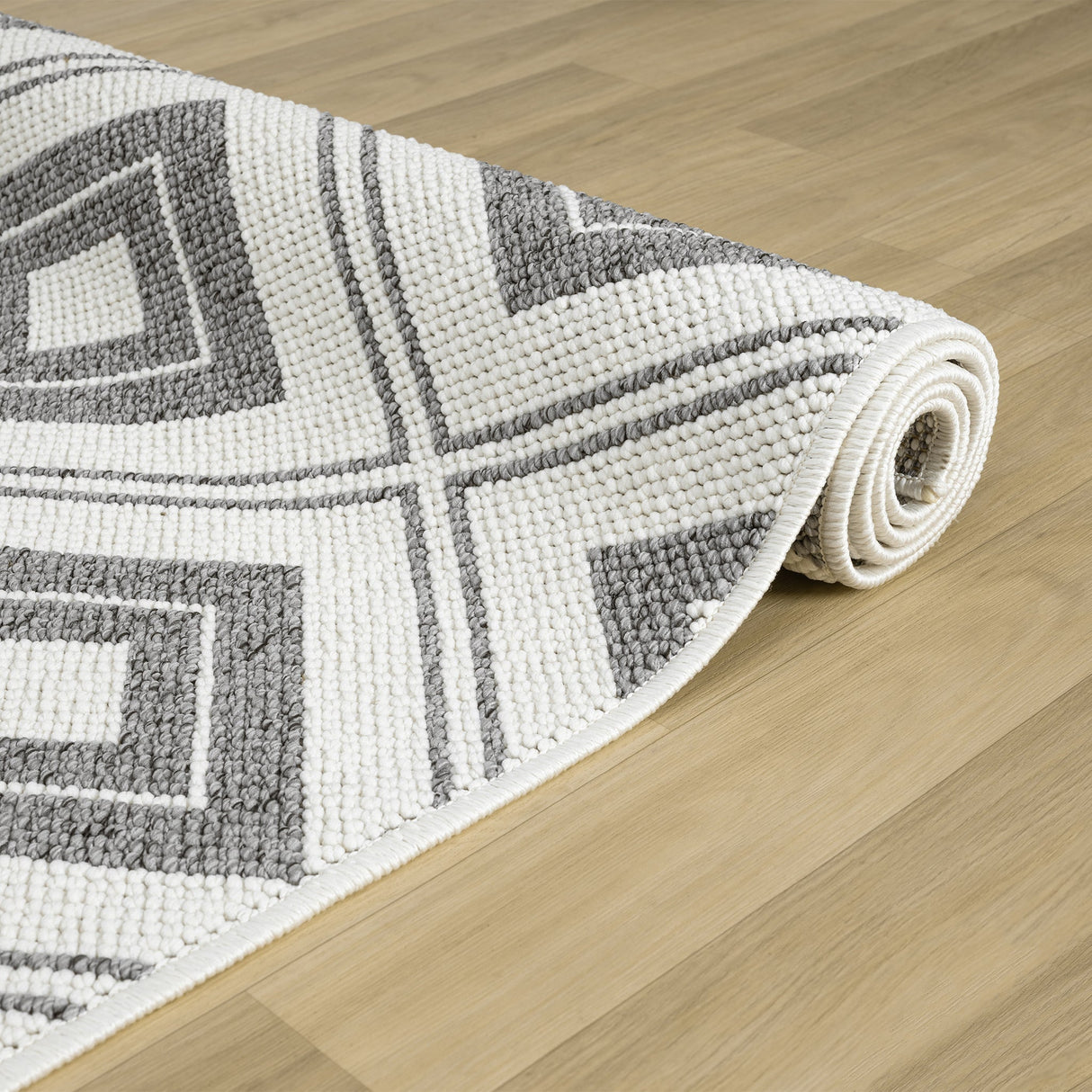 Salvino Premium Rug