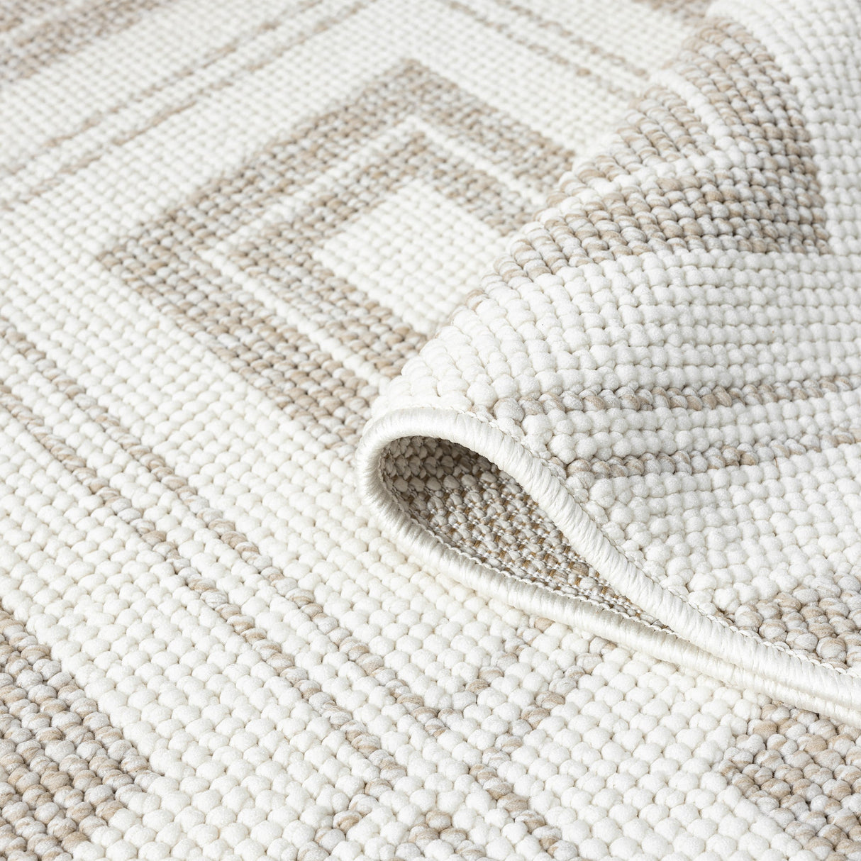 Salvino Premium Rug